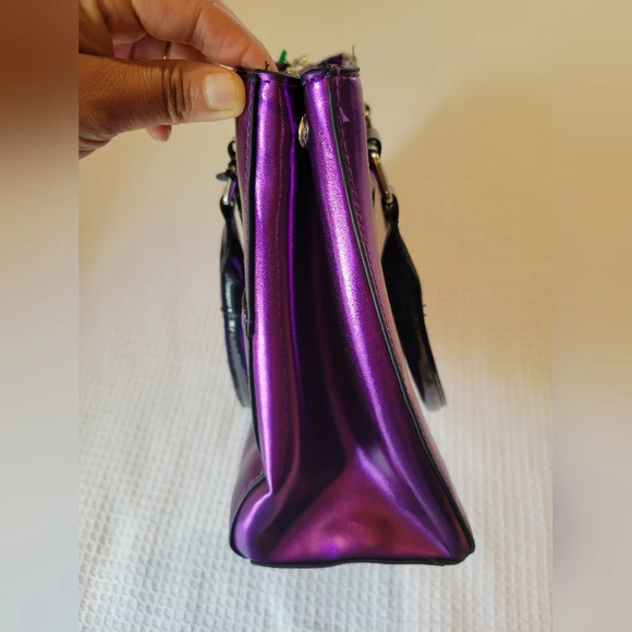 Shiny Purple Handbag with Black Handles - Picture 13 of 16